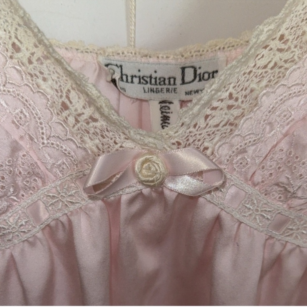 Vintage Christian Dior Soft Pink Lace Chemise Lingered
size M - Picture 8 of 17